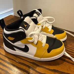 Jordan Kids' Sneakers - Black, White, Yellow